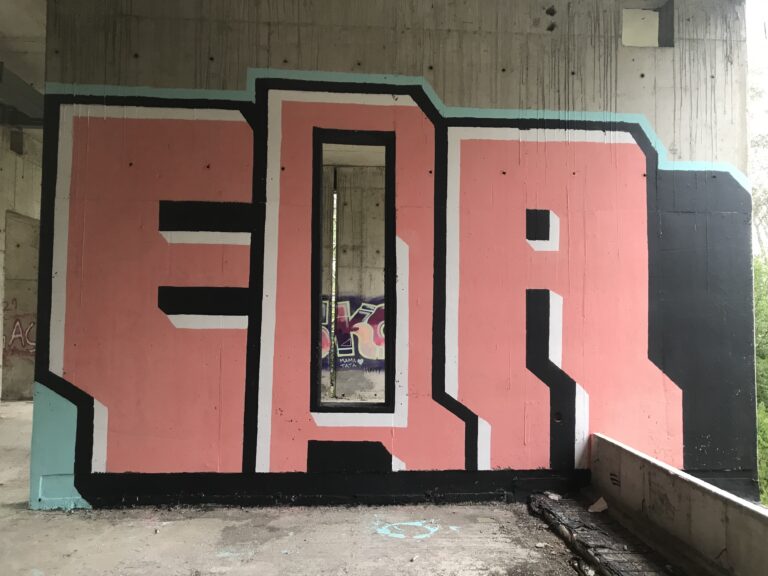 Era window R