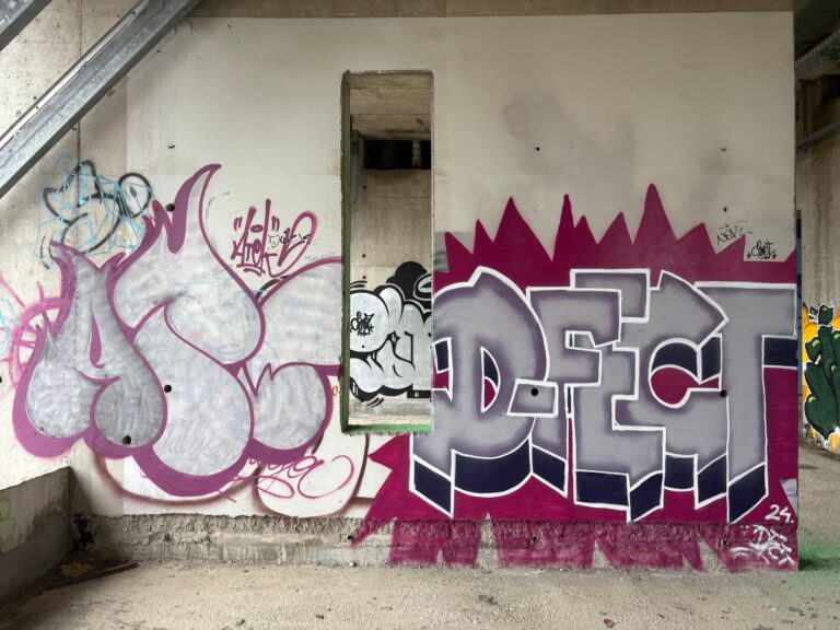 AT D-Fect