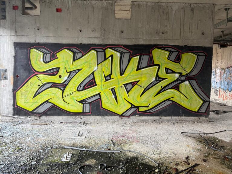 Zuke yellow