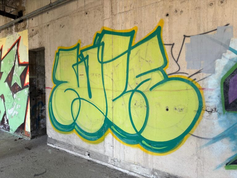 Zule throwie