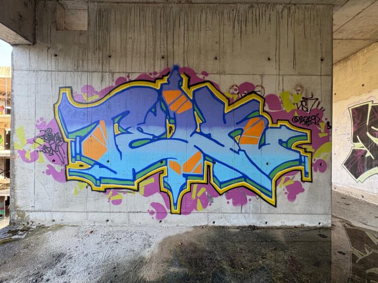 Telk blue