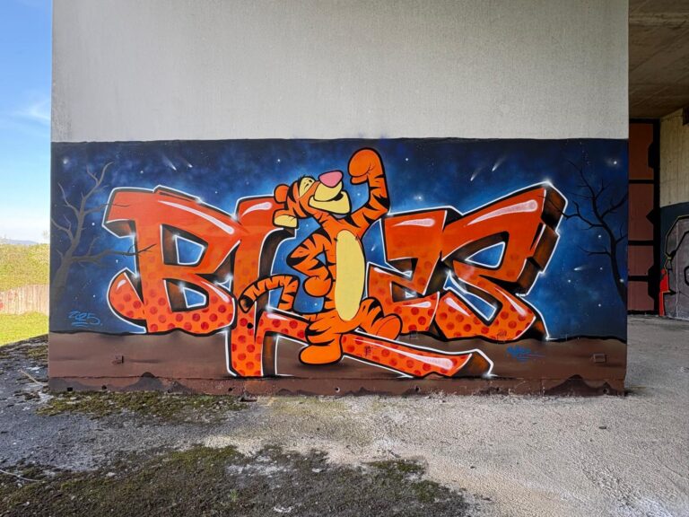 Tigger Winnie the Pooh graffiti tu si stao