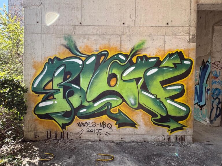 Blaze old green