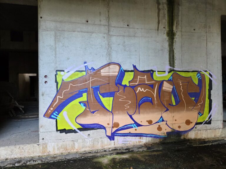 Basement graffiti (3)