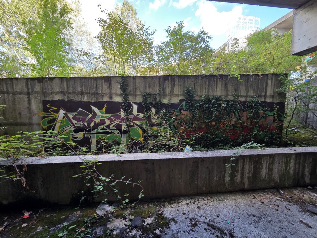 Botro Ener against nature