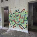 Chino abstract green