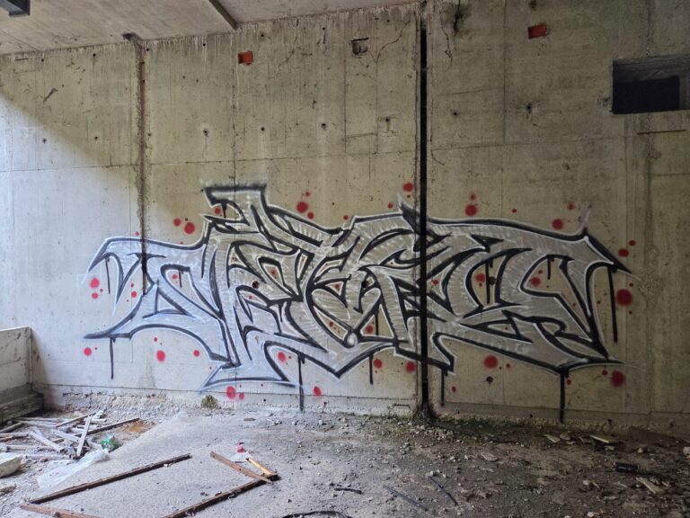 Metro silver graffiti