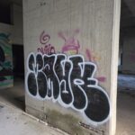 mayk black white t-up