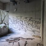 metro black outline